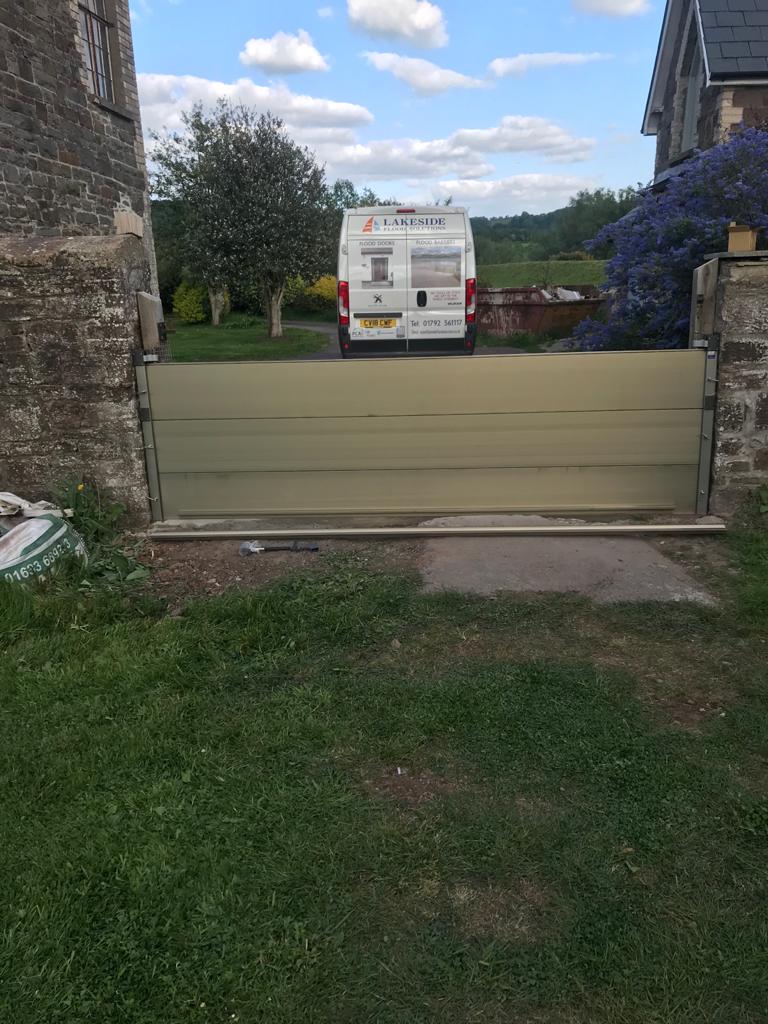 Demountable Flood Barriers Lakeside Flood Solutions