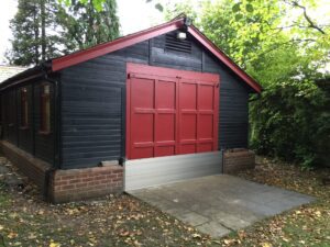 flood barrier for garage door to minimise flood