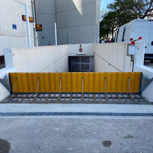 Lakeside install the first Hydraulic Automatic Flood Barrier in Spain